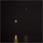 تصویر نجومی روز ناسا: بازتاب ناهید و ماه به وسیله آب