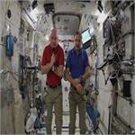اسکات کلی از ماموریت فضایی ۳۴۰ روزه به زمین باز می گردد