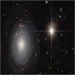 ثبت تصویر جالبی از یک کهکشان منزوی درخشان